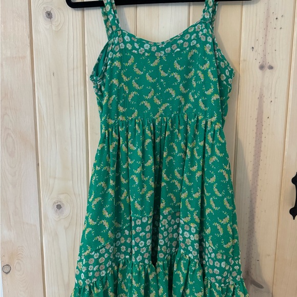 NWOT adorable floral ruffle LC party dress - Picture 3 of 5